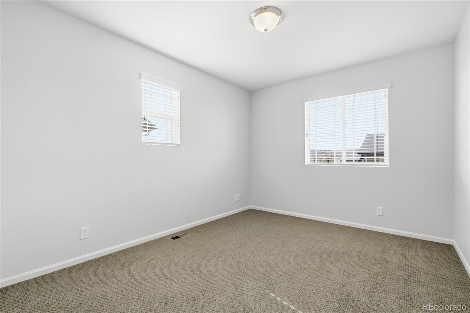 MLS Image #28 for 11273 e 28th place,denver, Colorado