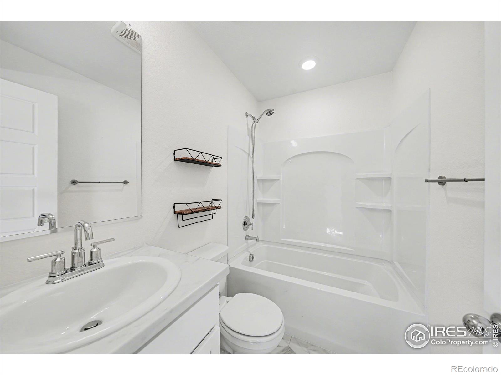 MLS Image #21 for 270  cardinal street,johnstown, Colorado