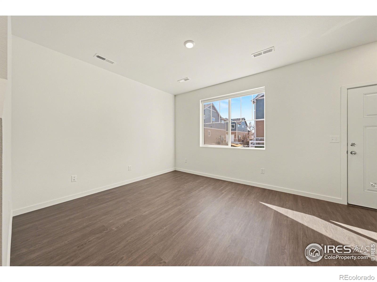 MLS Image #5 for 270  cardinal street,johnstown, Colorado