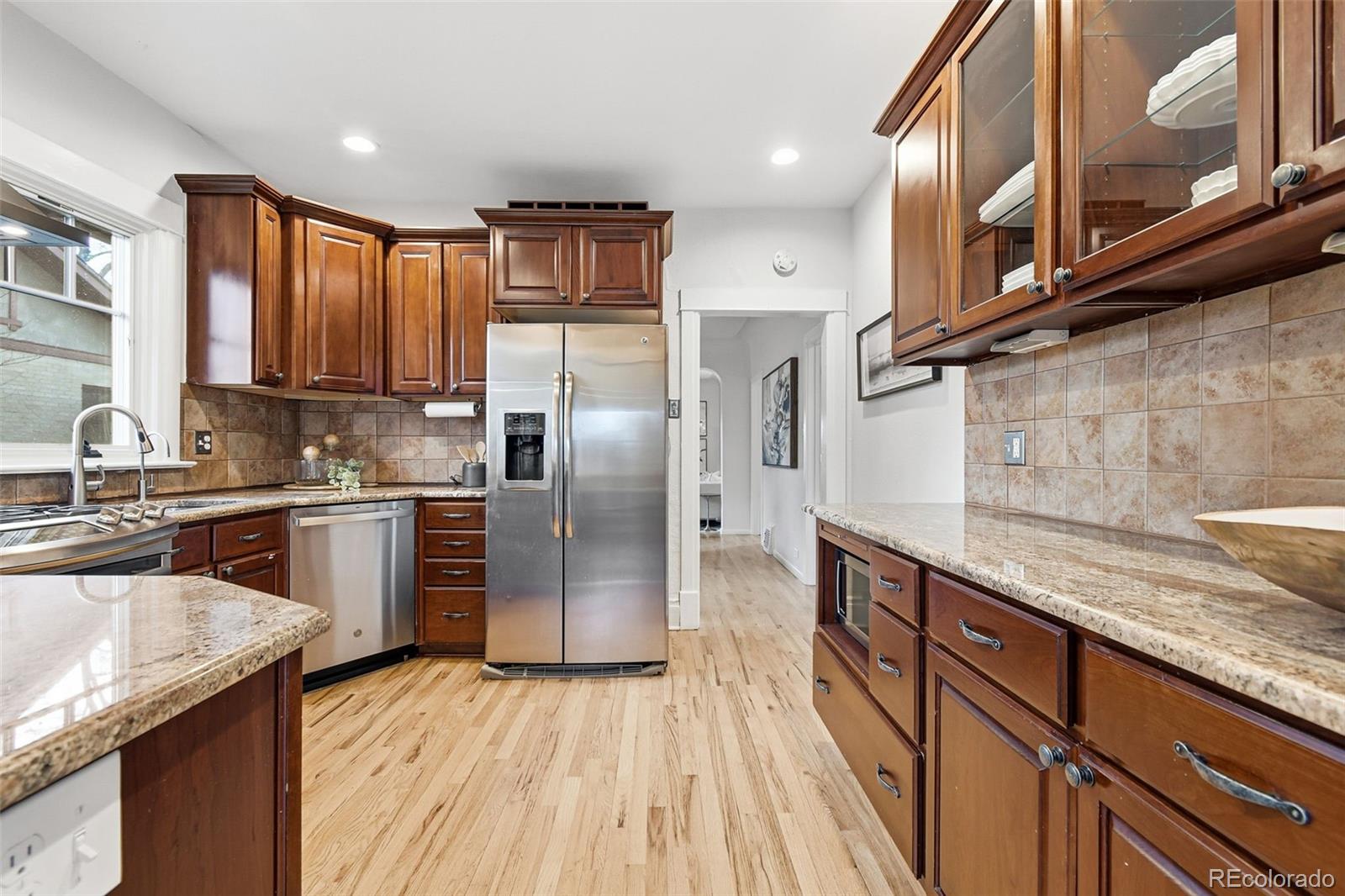 MLS Image #11 for 1318 s york street,denver, Colorado