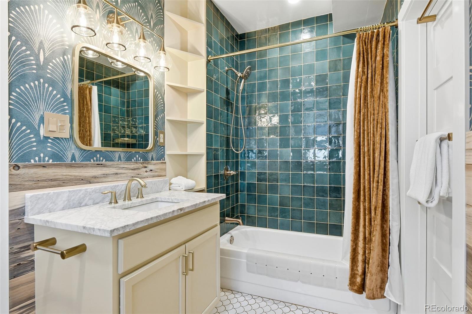 MLS Image #26 for 1318 s york street,denver, Colorado
