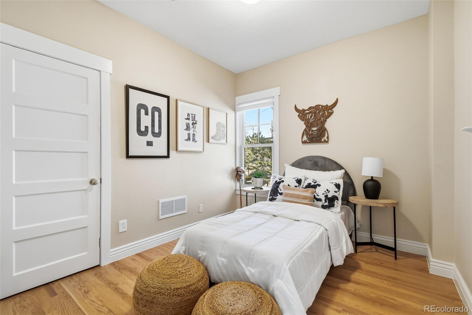 MLS Image #27 for 1318 s york street,denver, Colorado
