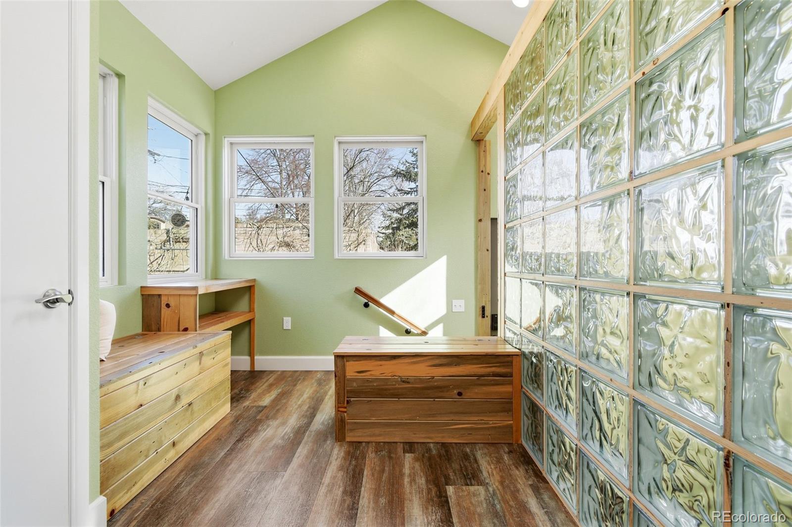 MLS Image #28 for 1318 s york street,denver, Colorado