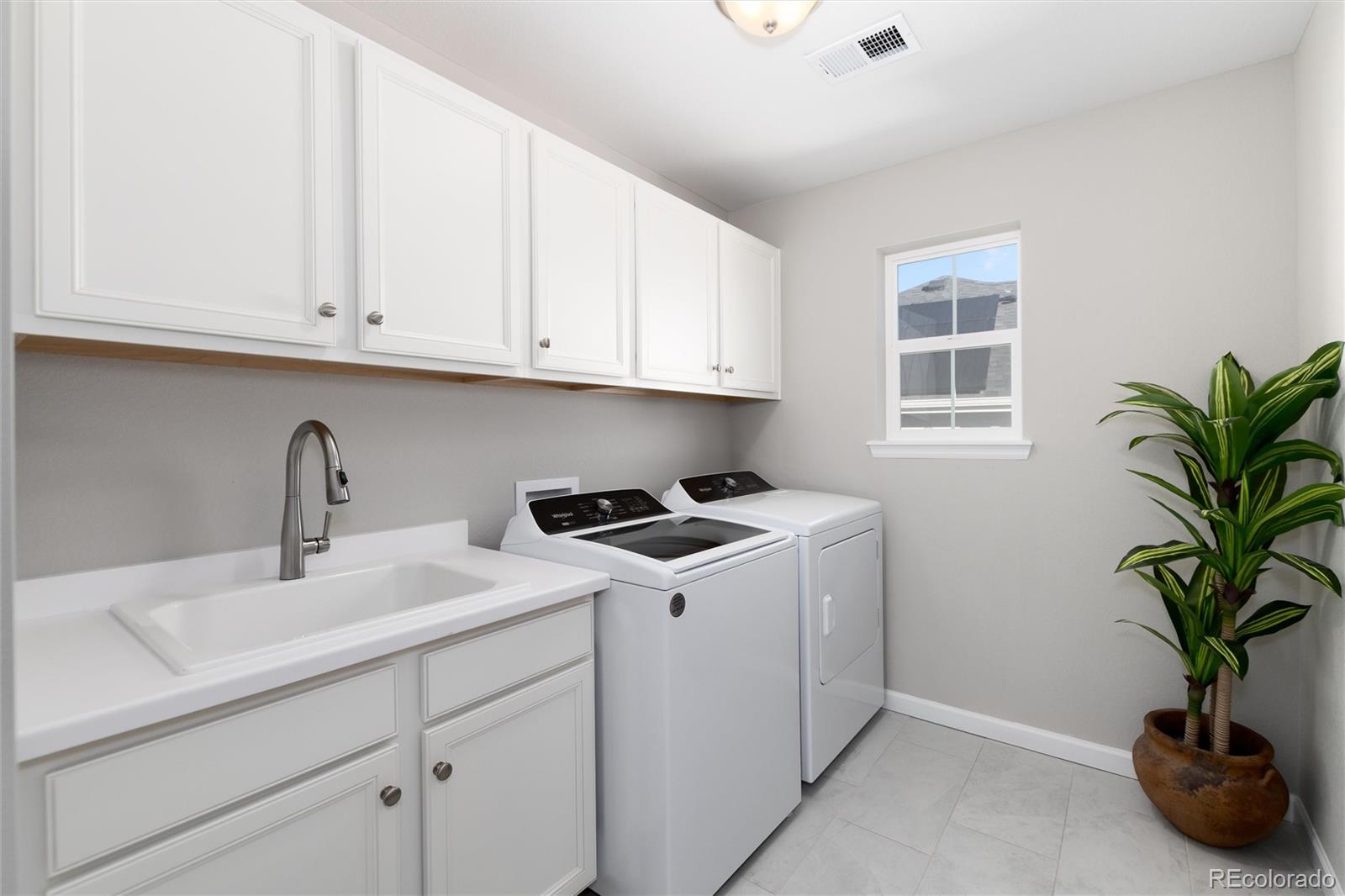 MLS Image #13 for 7192 s uriah street,aurora, Colorado
