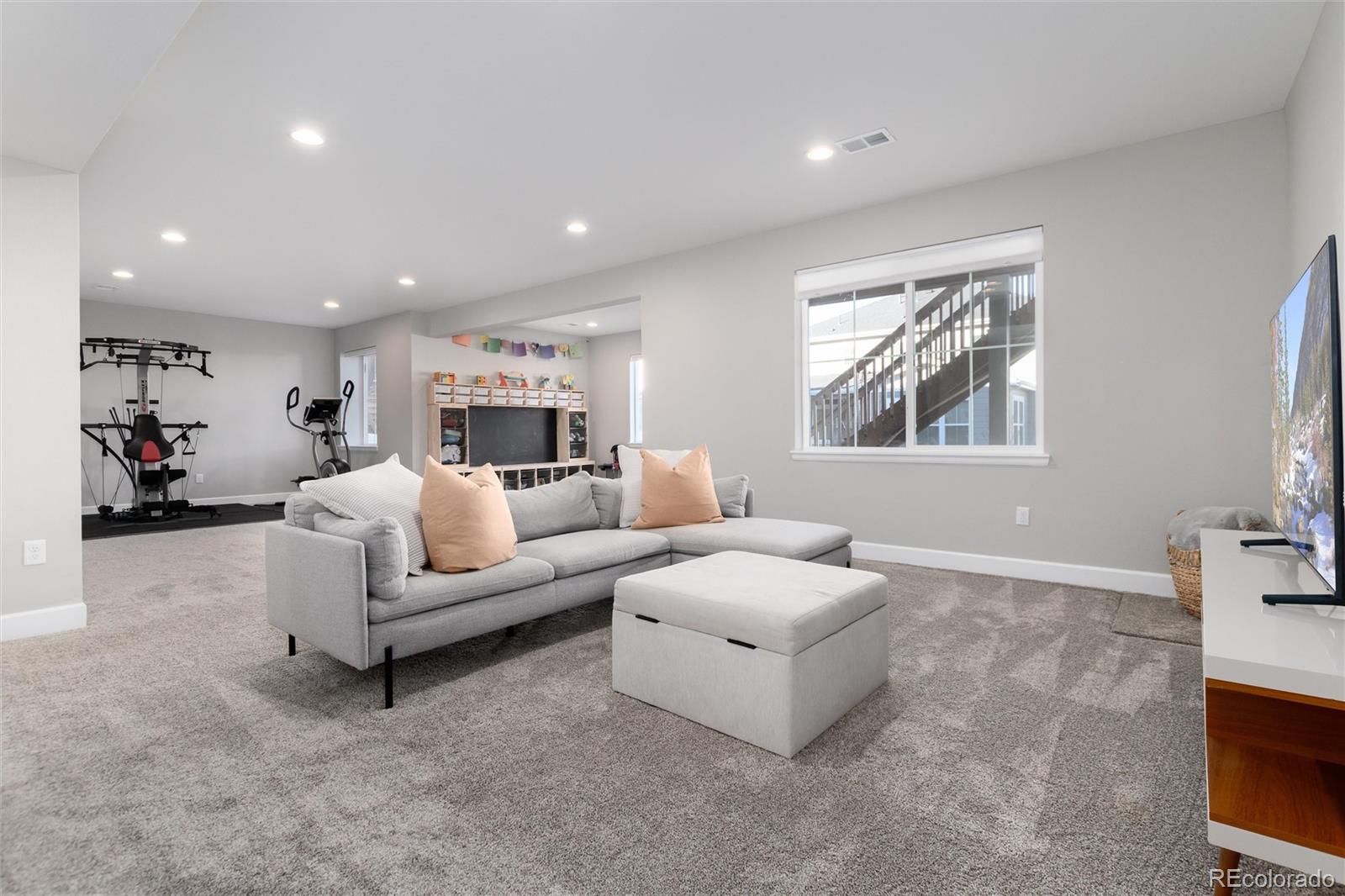 MLS Image #14 for 7192 s uriah street,aurora, Colorado