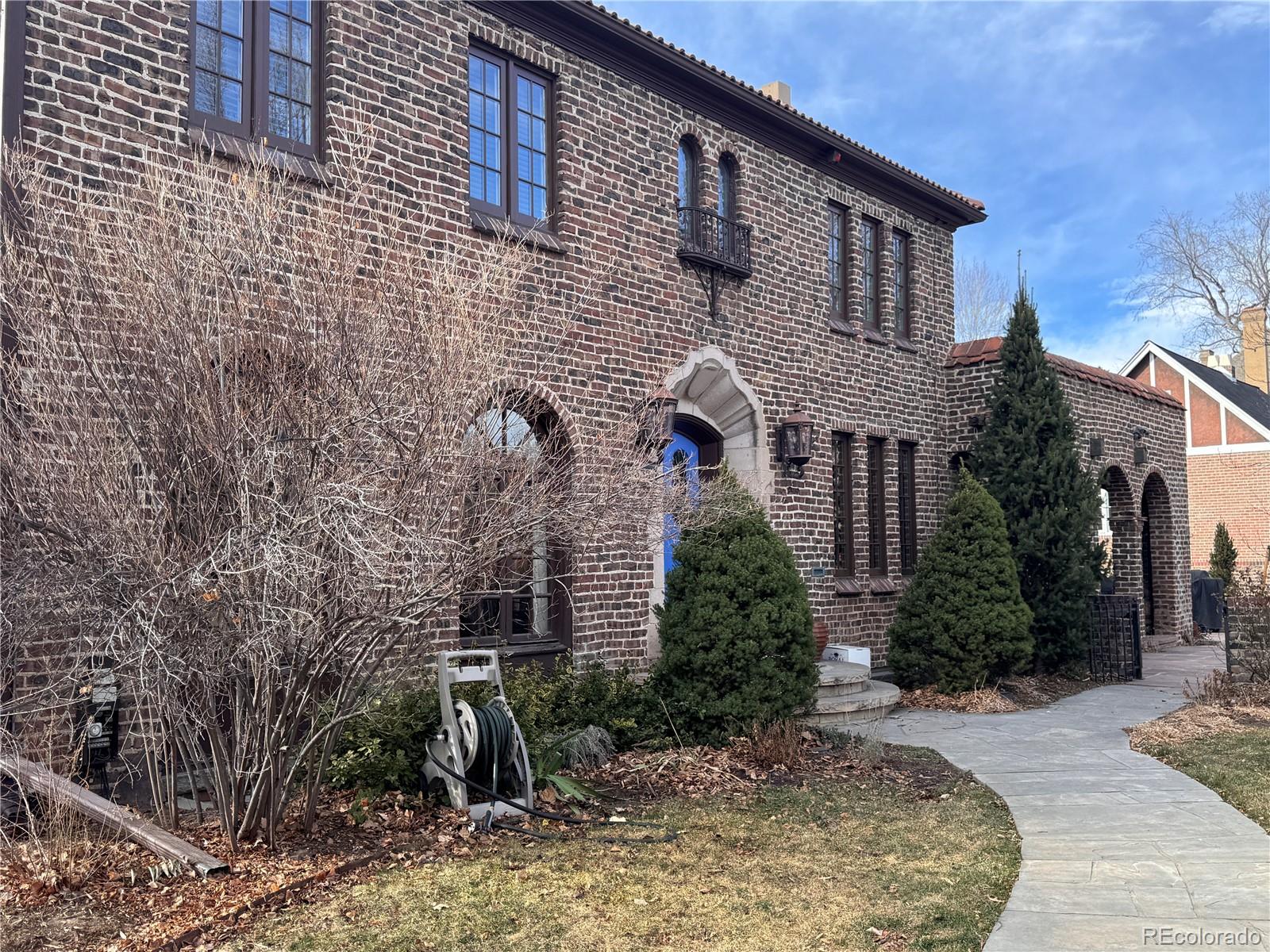 MLS Image #2 for 5335 e 17th avenue parkway,denver, Colorado