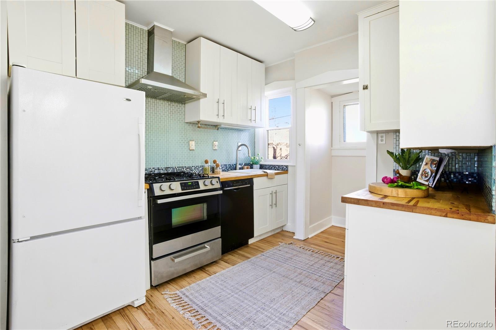 MLS Image #12 for 715 e 4th avenue,denver, Colorado