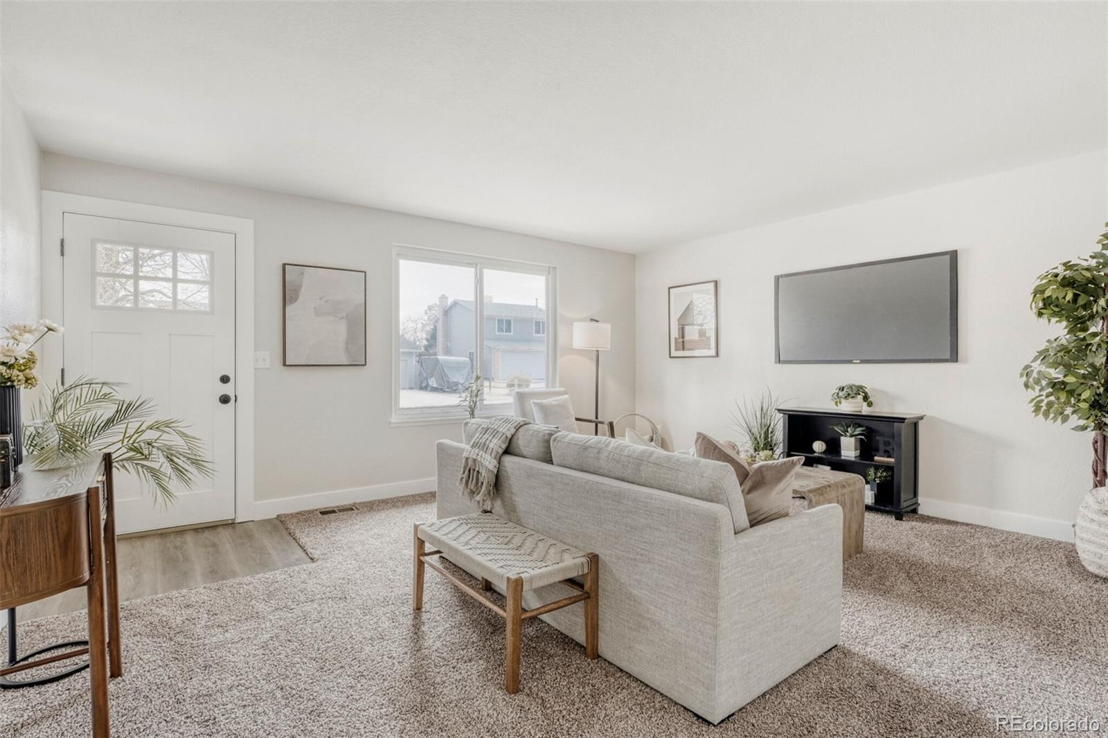 MLS Image #3 for 2597 s dillon street,aurora, Colorado