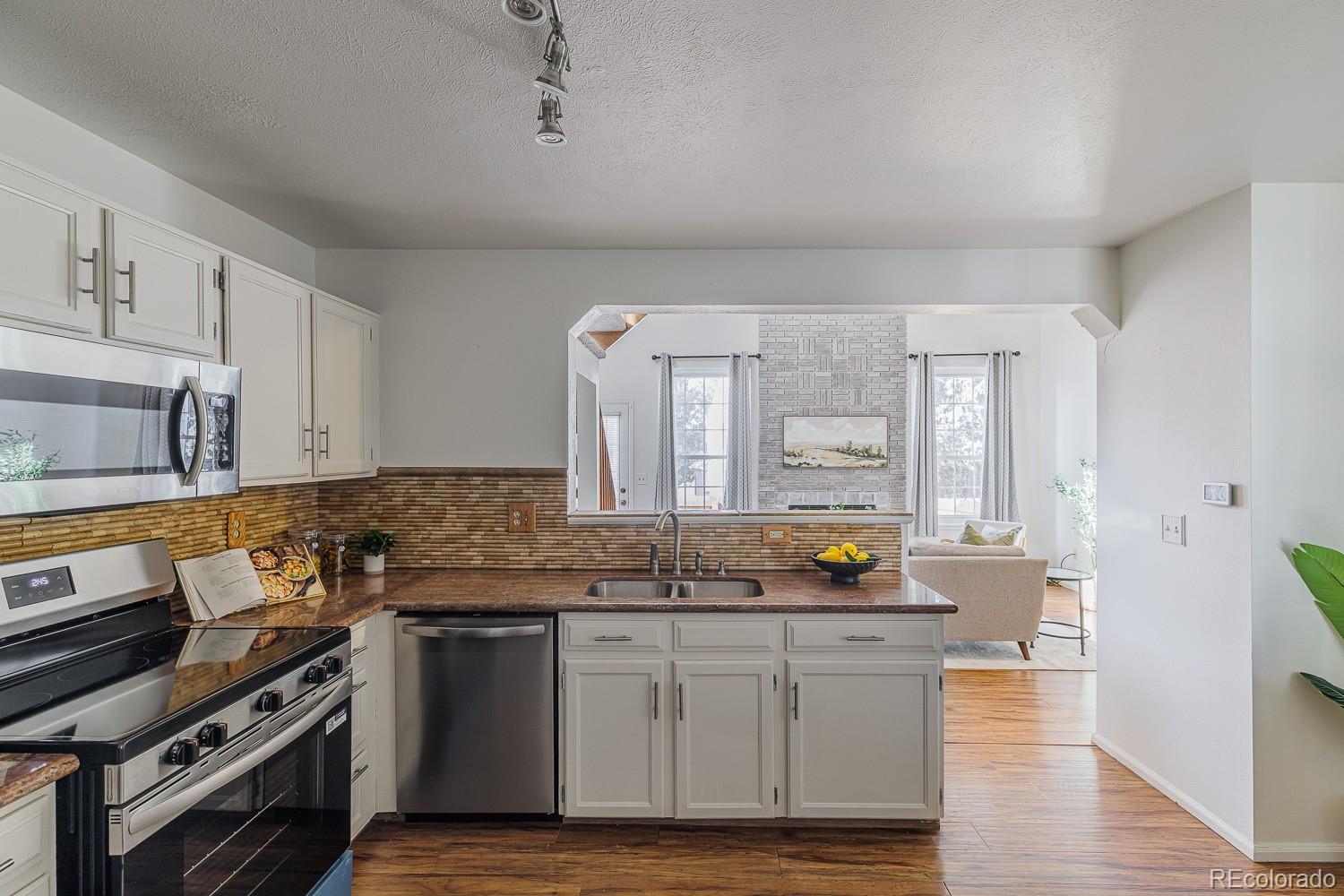 MLS Image #18 for 6877 s dover way,littleton, Colorado