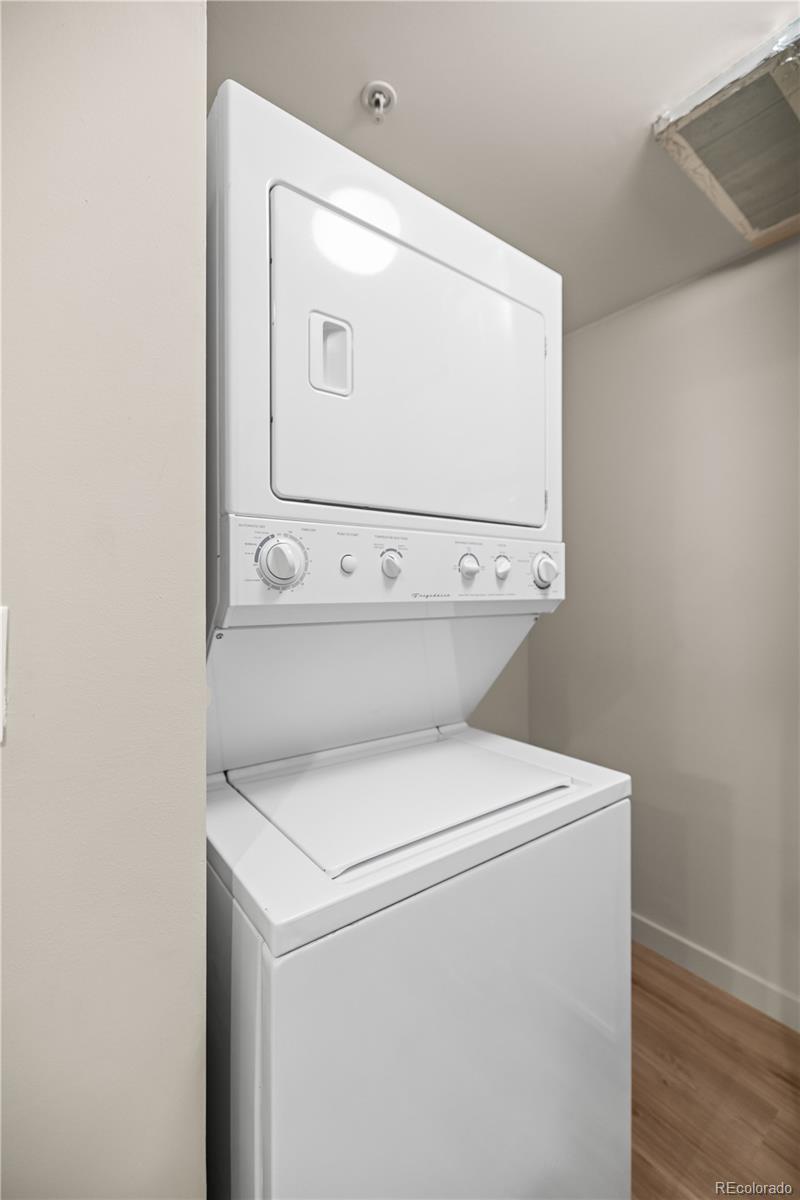 MLS Image #18 for 975 n lincoln street,denver, Colorado