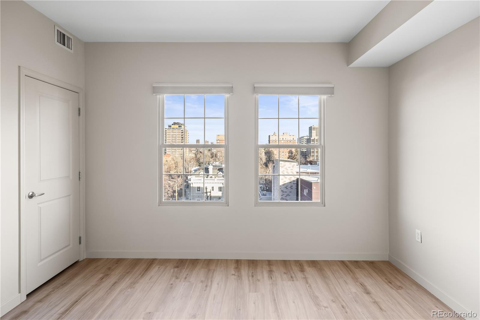MLS Image #22 for 975 n lincoln street,denver, Colorado