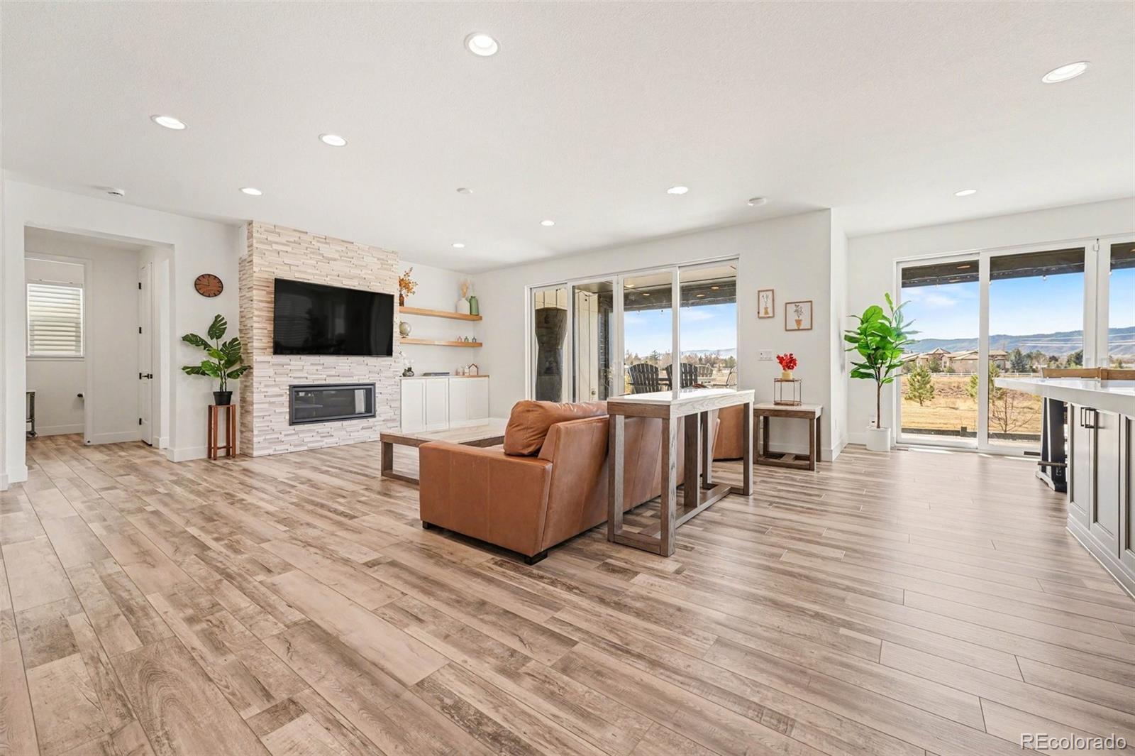 MLS Image #14 for 9212  star fall circle,littleton, Colorado