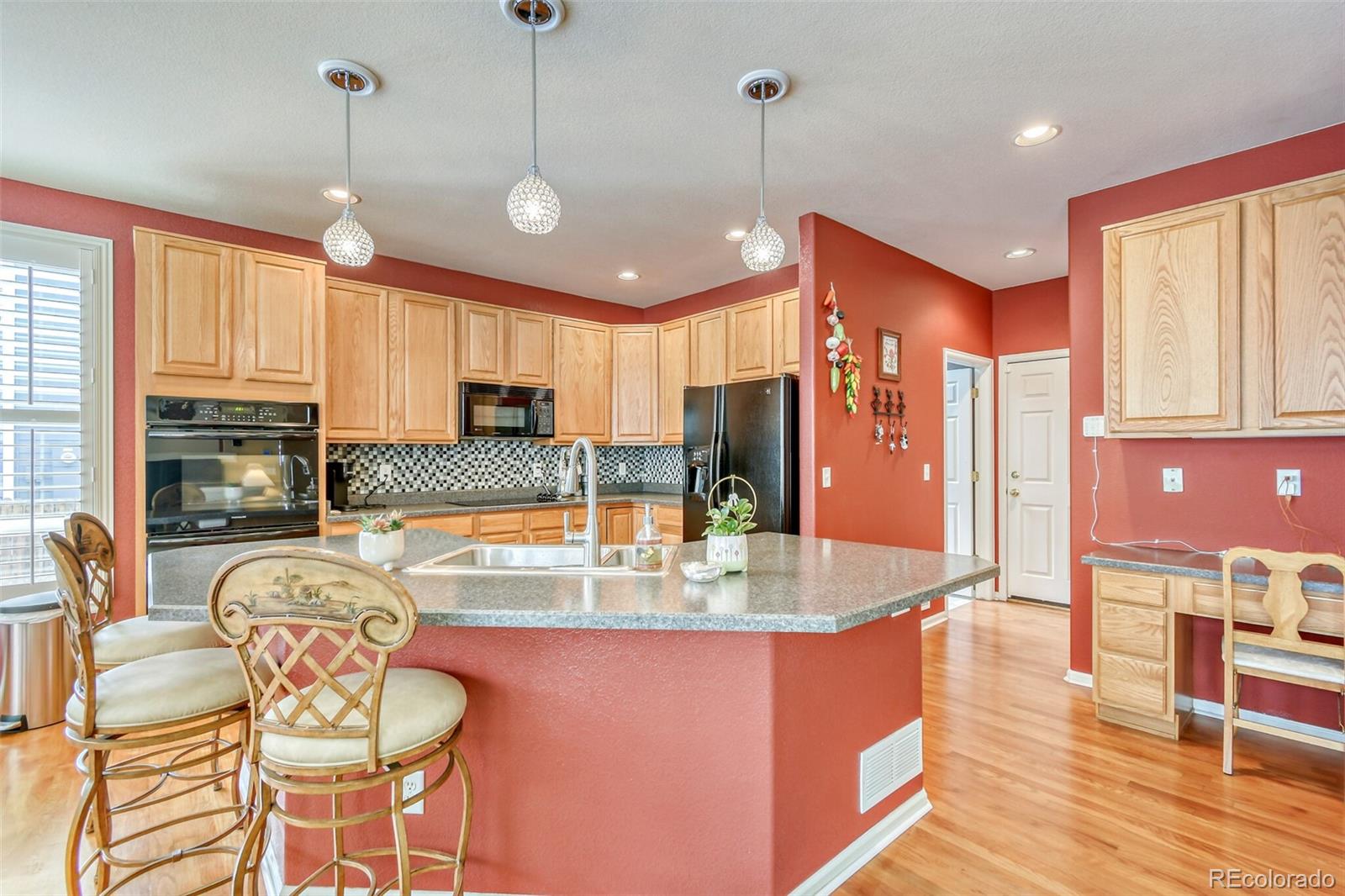MLS Image #8 for 1756 e 101st avenue,thornton, Colorado