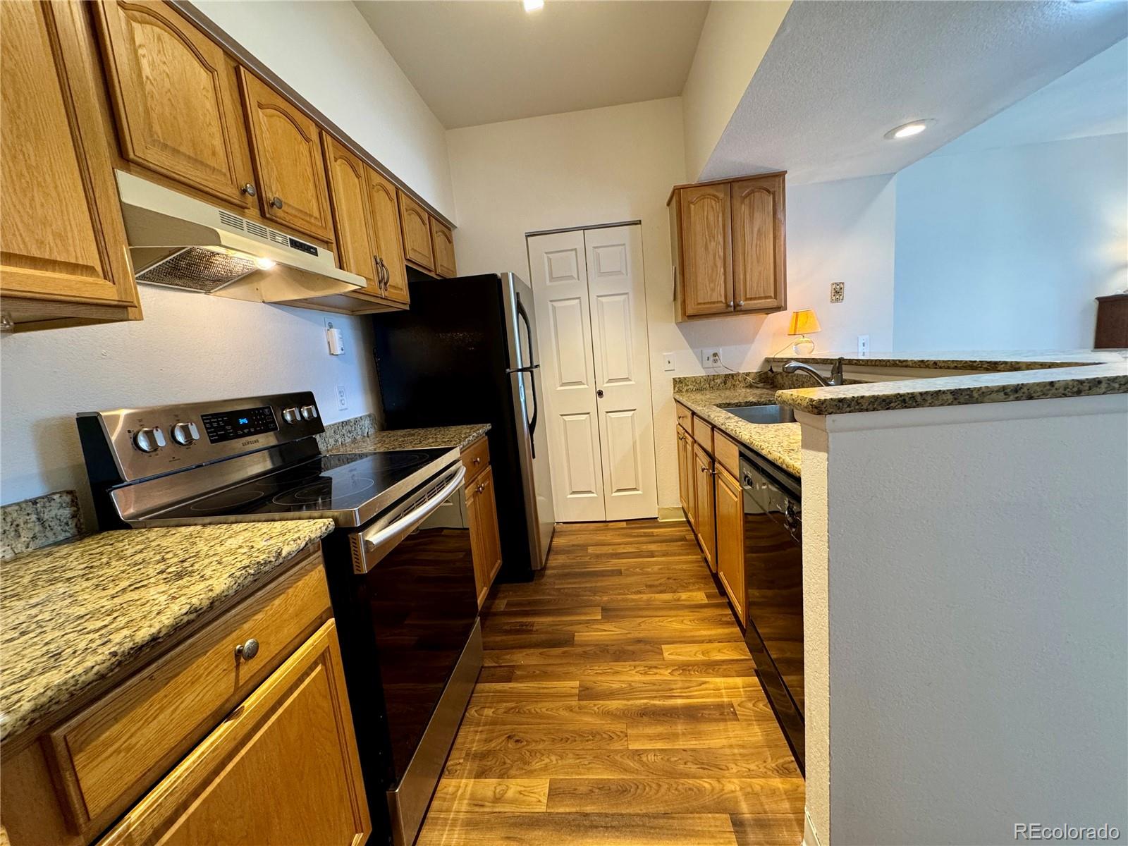 MLS Image #5 for 4760 s wadsworth boulevard,littleton, Colorado