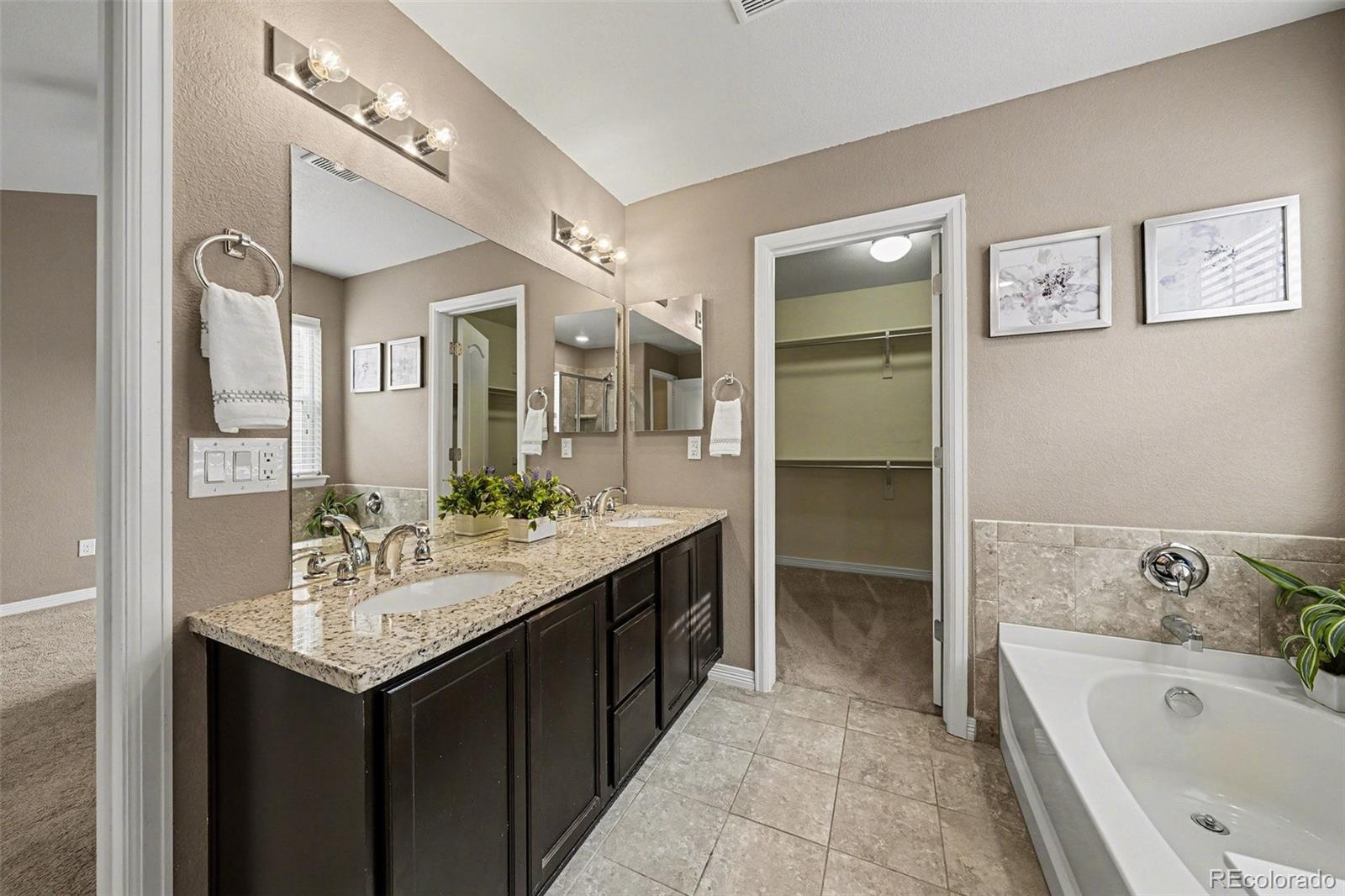 MLS Image #18 for 6061  miners peak circle,frederick, Colorado