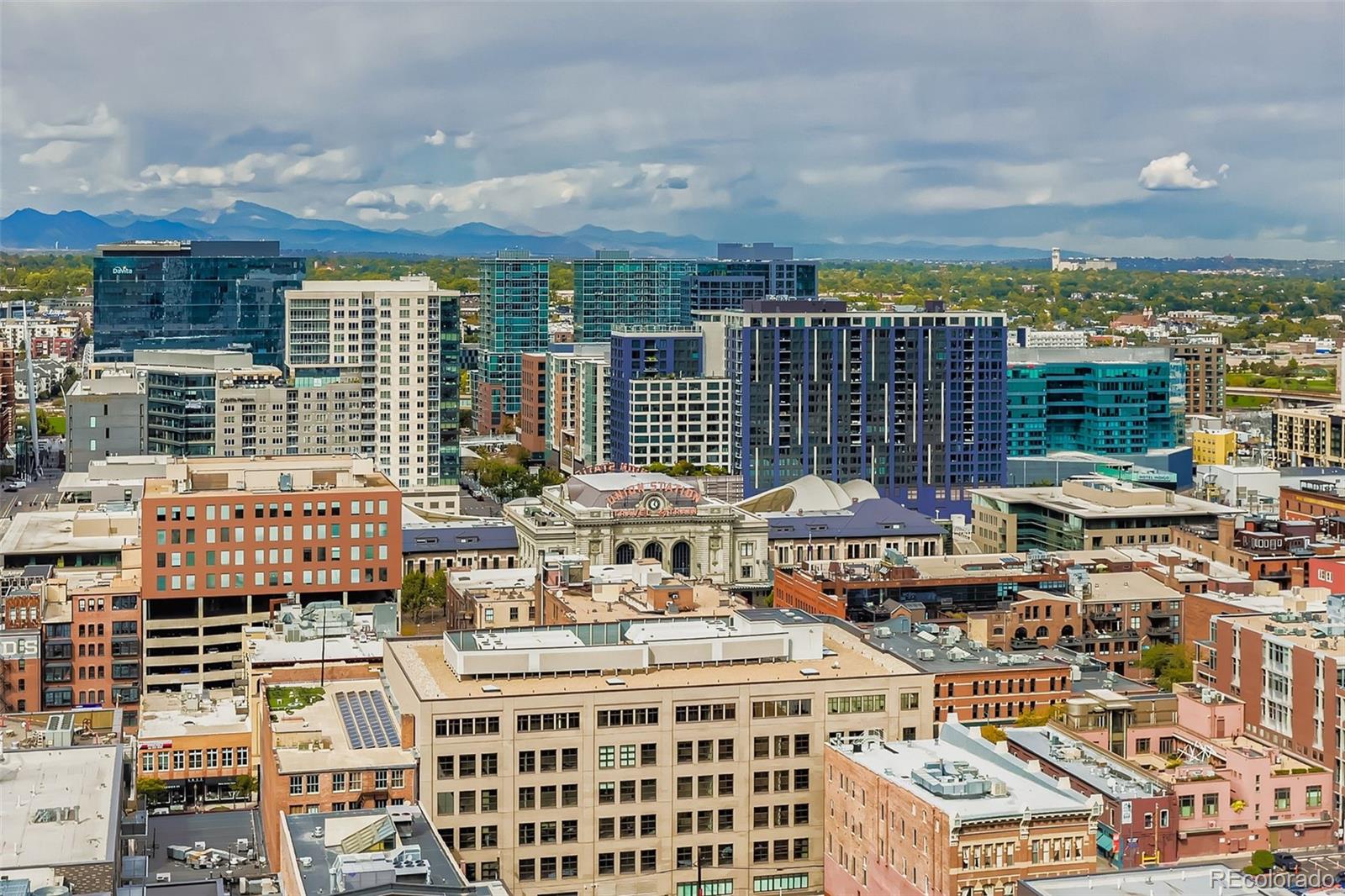 MLS Image #3 for 1625  larimer street 1908,denver, Colorado