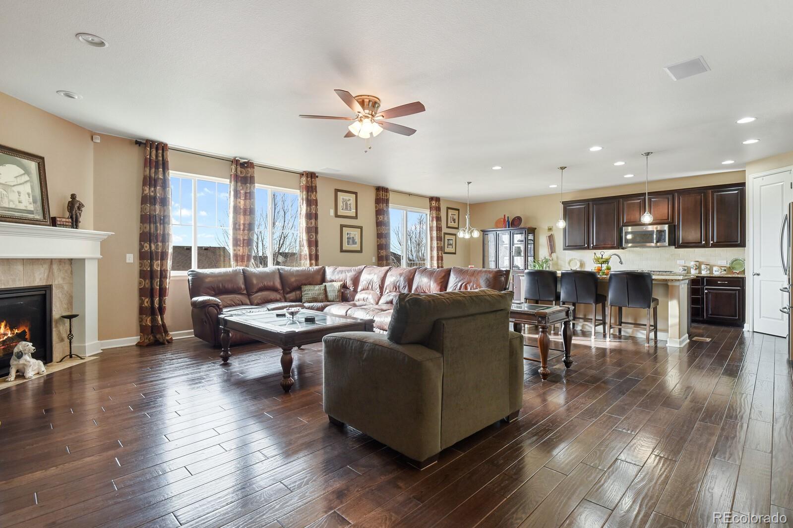 MLS Image #3 for 4849 s riviera way,aurora, Colorado