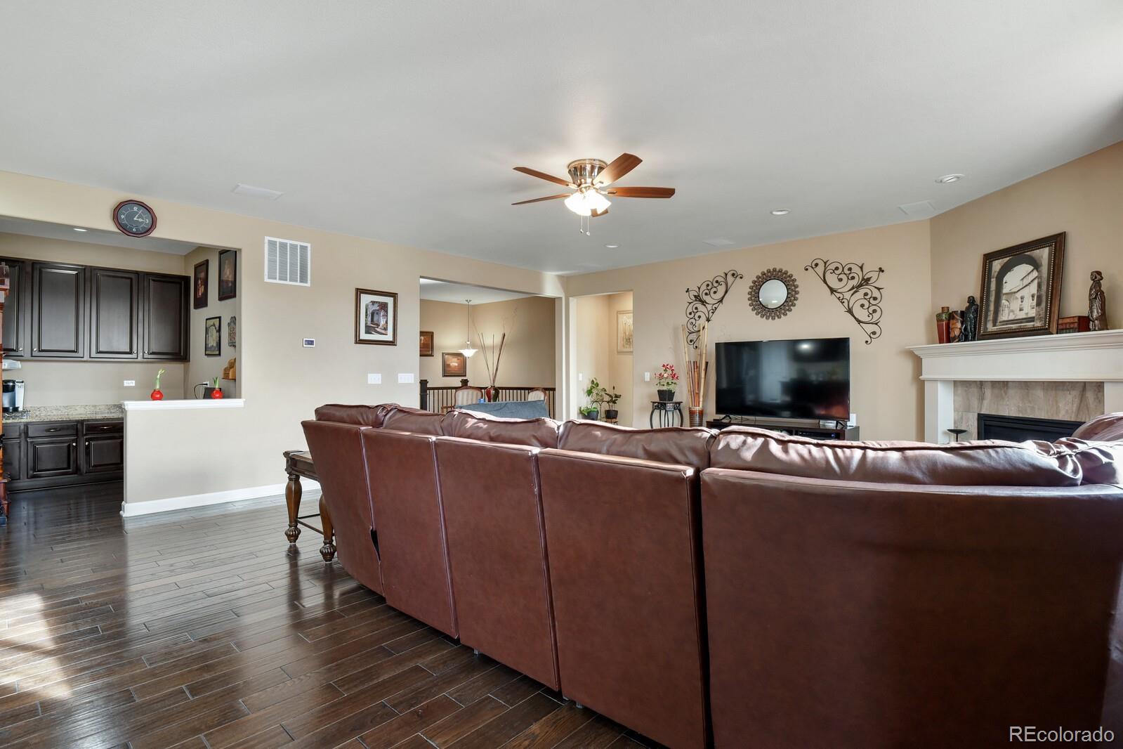 MLS Image #5 for 4849 s riviera way,aurora, Colorado