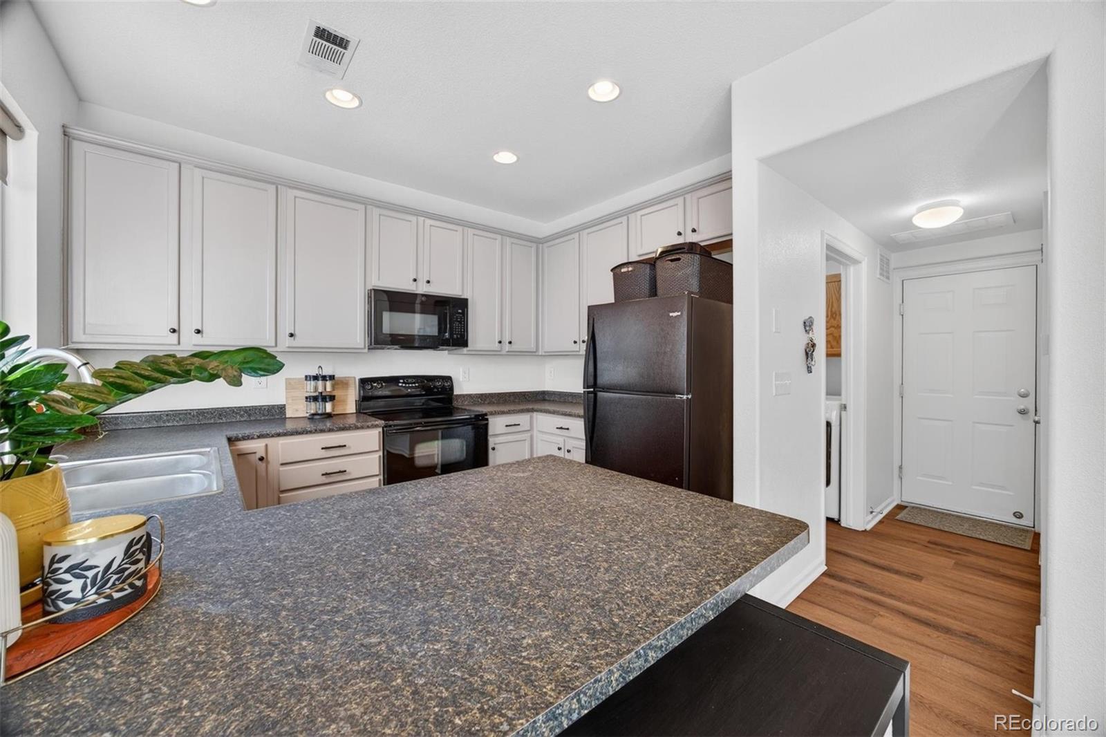 MLS Image #9 for 12963  grant circle a,thornton, Colorado