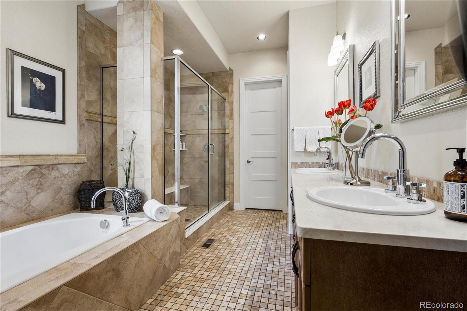 MLS Image #13 for 9729 e 34th place,denver, Colorado