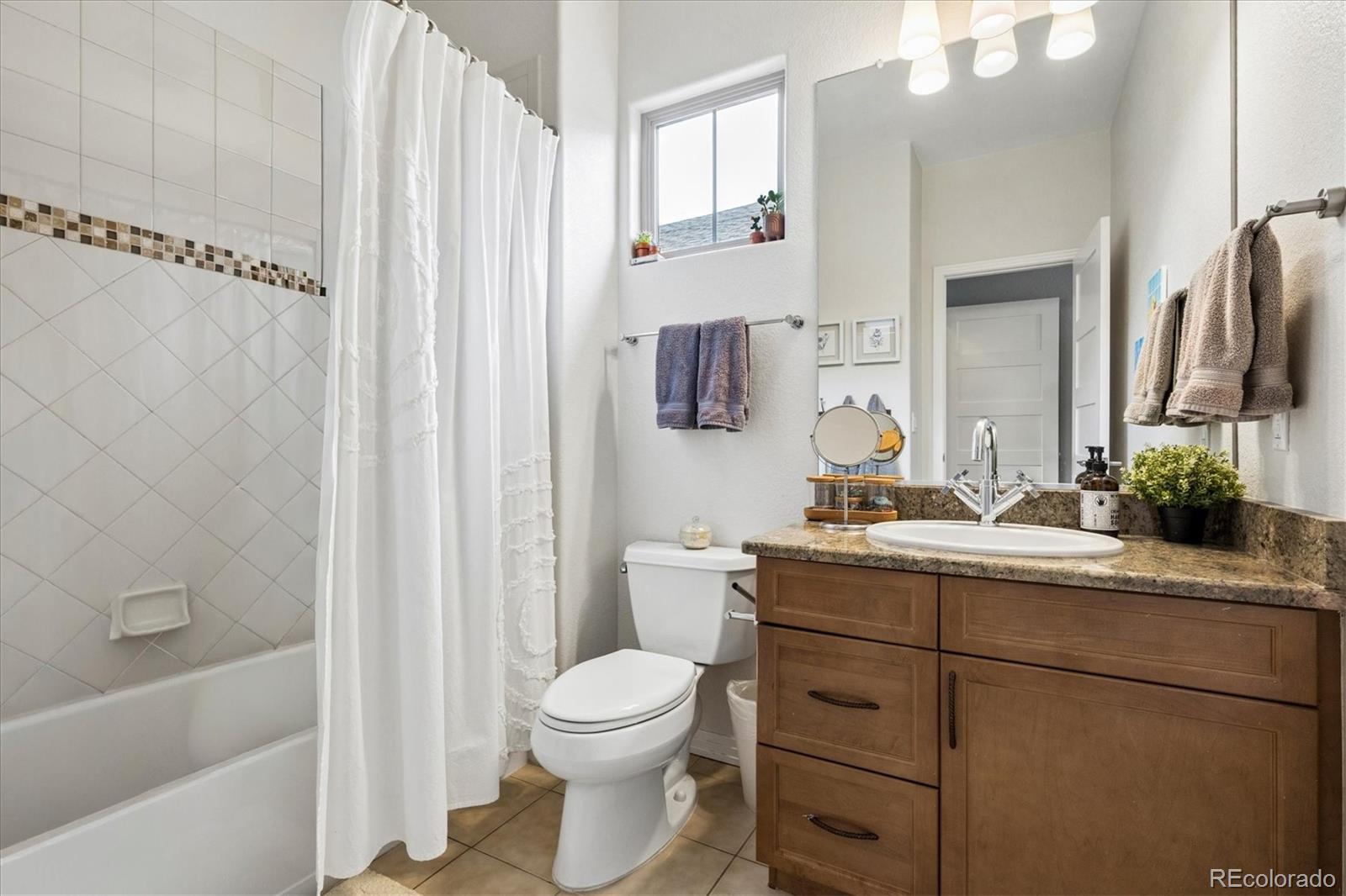 MLS Image #19 for 9729 e 34th place,denver, Colorado