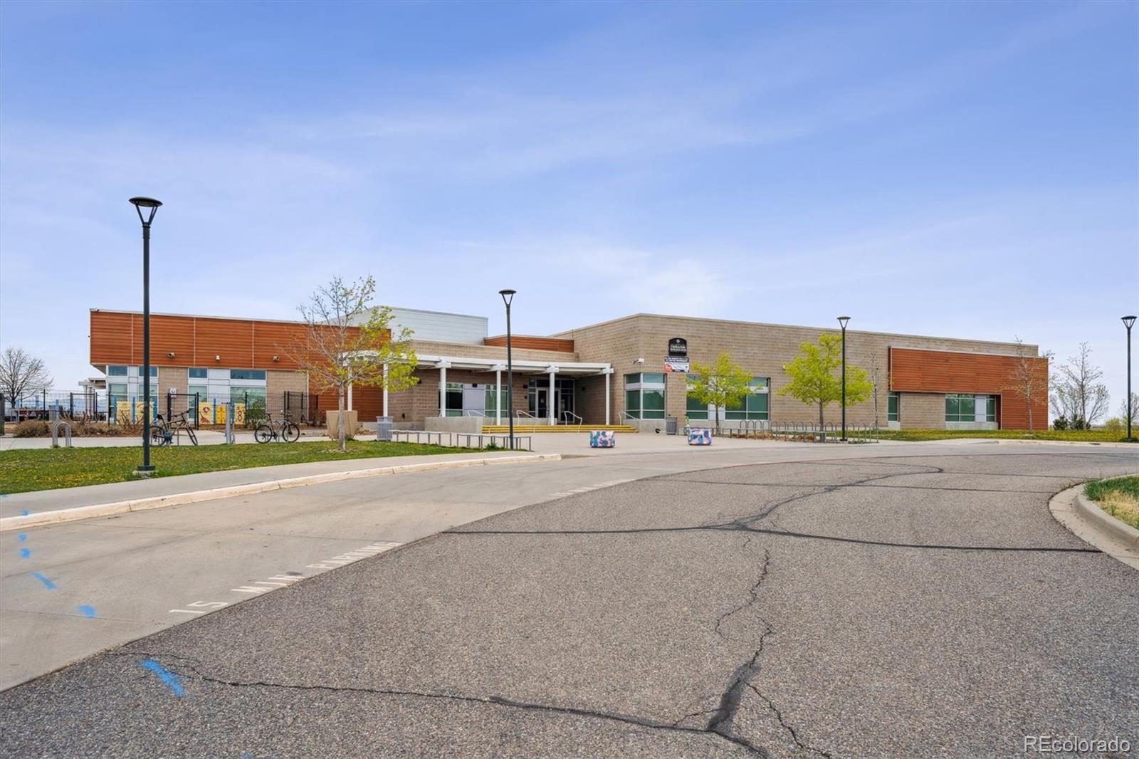 MLS Image #44 for 9729 e 34th place,denver, Colorado
