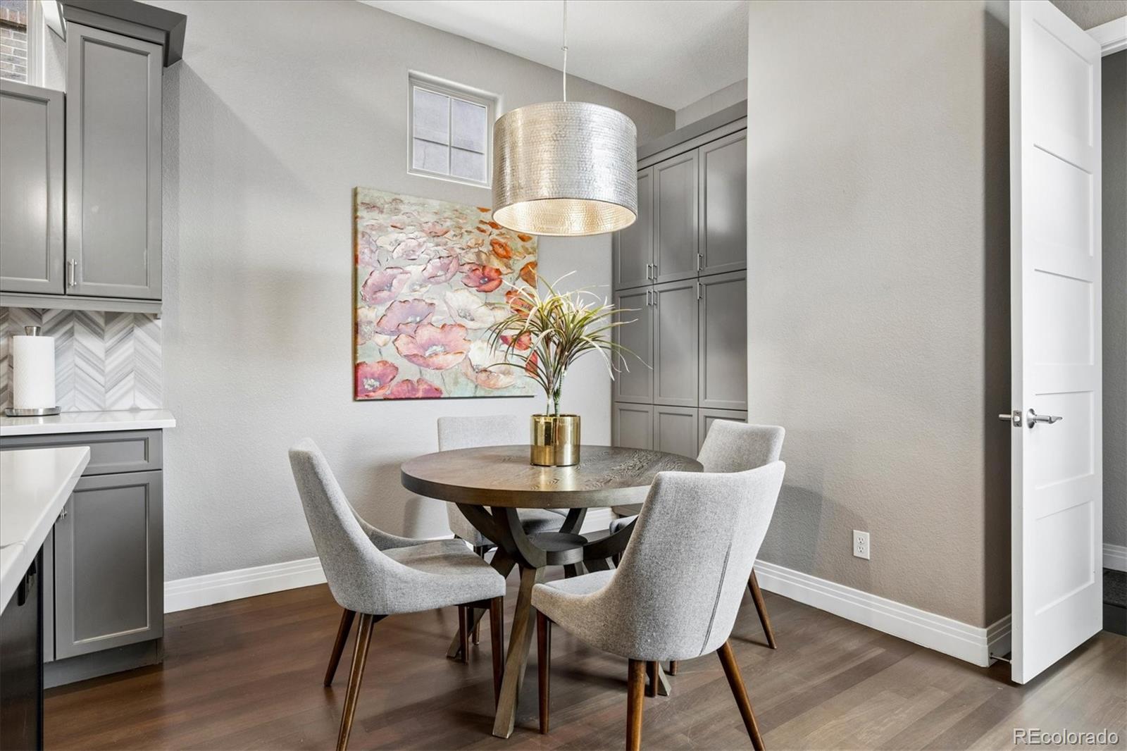 MLS Image #7 for 9729 e 34th place,denver, Colorado