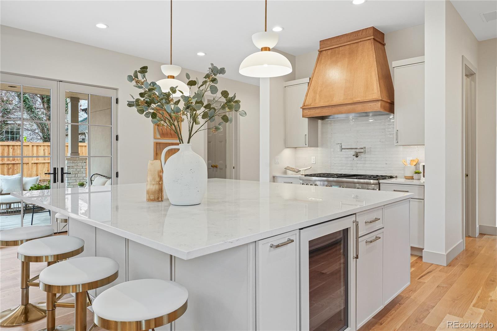 MLS Image #11 for 354  cherry street,denver, Colorado