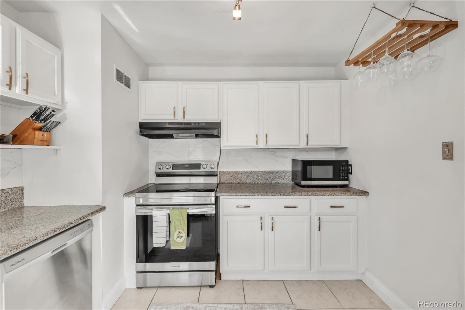 MLS Image #7 for 2960 n steele street,denver, Colorado