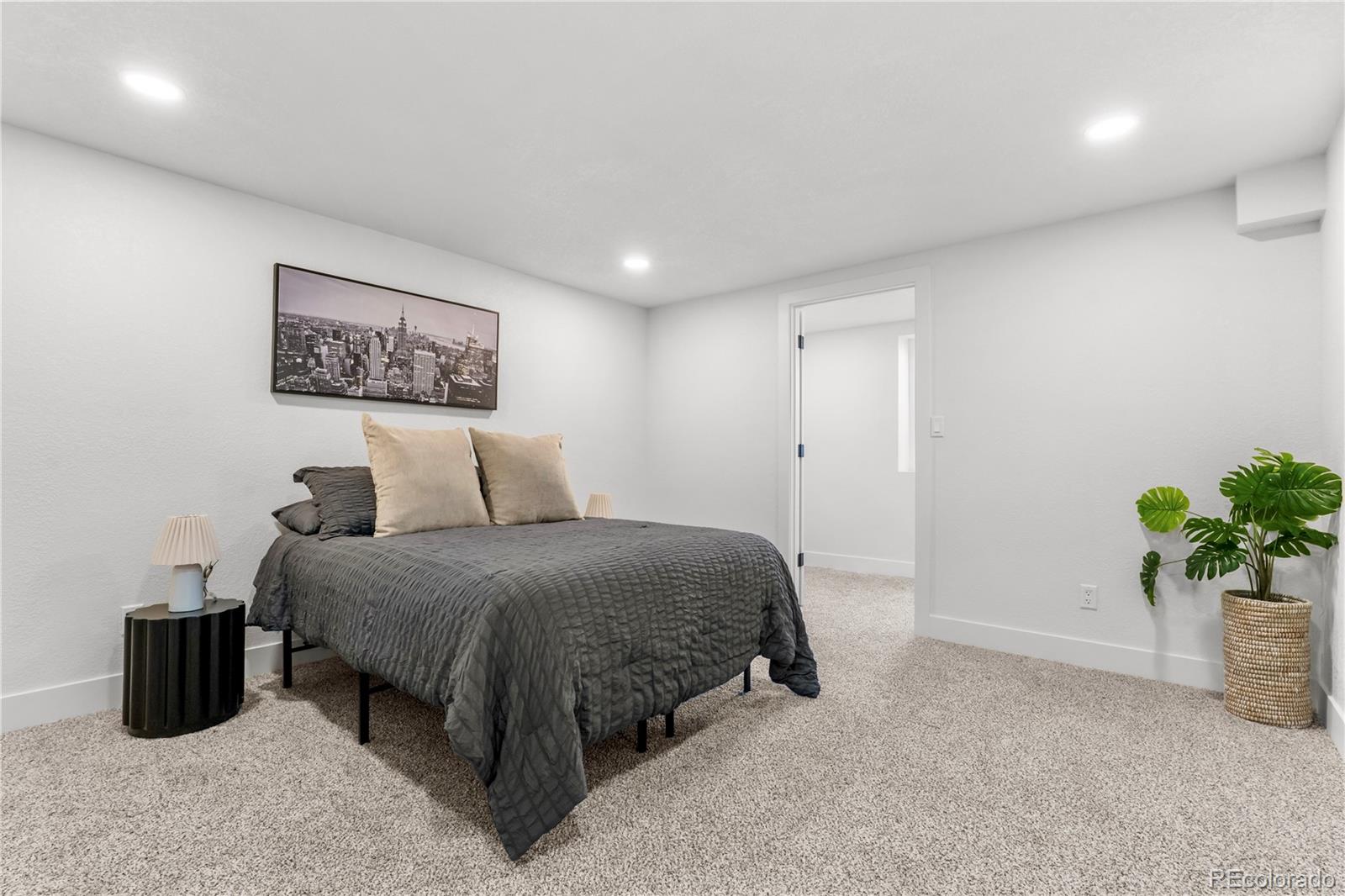 MLS Image #24 for 1537 s jasmine street,denver, Colorado