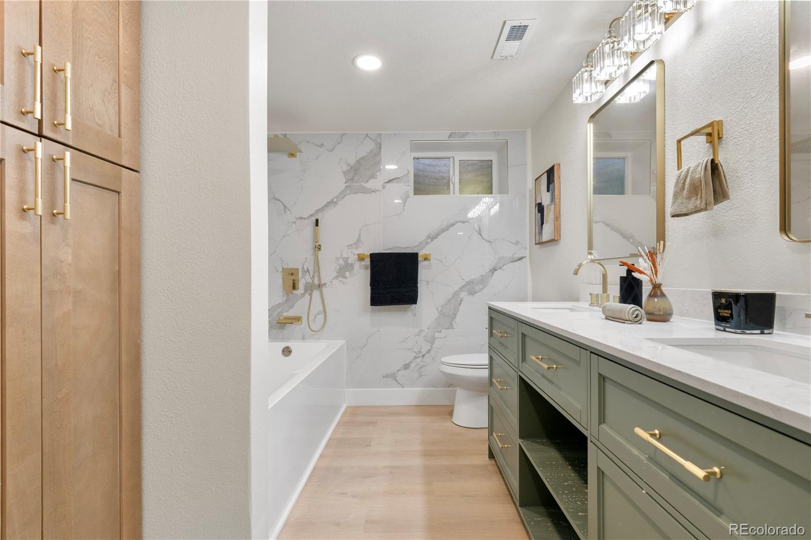 MLS Image #26 for 1537 s jasmine street,denver, Colorado
