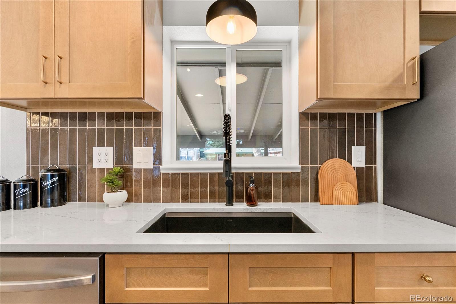 MLS Image #3 for 1537 s jasmine street,denver, Colorado