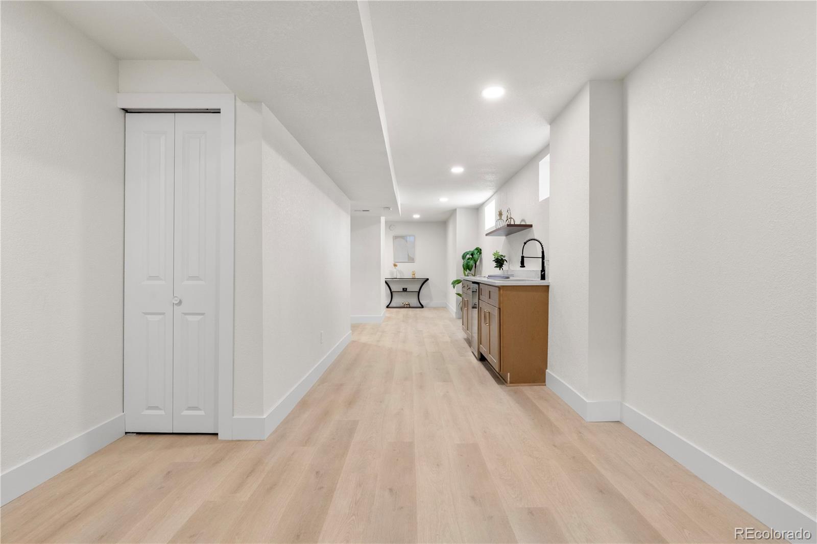 MLS Image #32 for 1537 s jasmine street,denver, Colorado