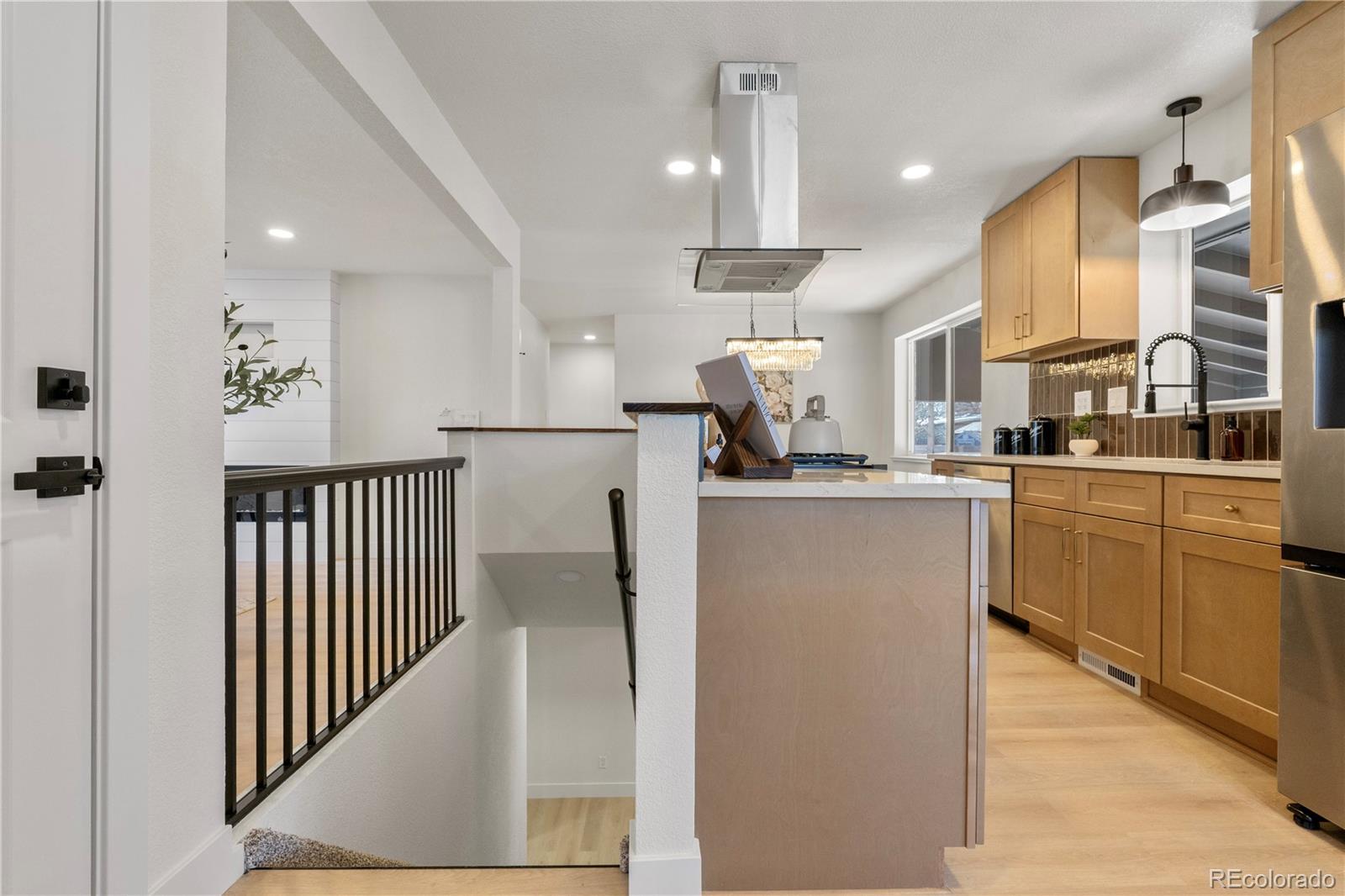 MLS Image #7 for 1537 s jasmine street,denver, Colorado
