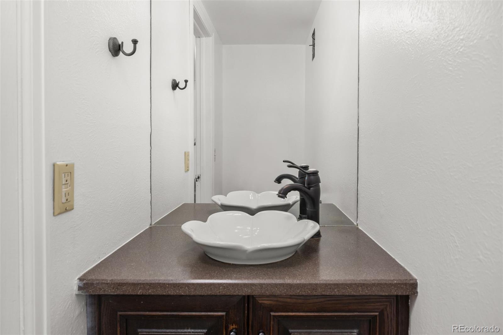 MLS Image #14 for 8037  iris court,arvada, Colorado