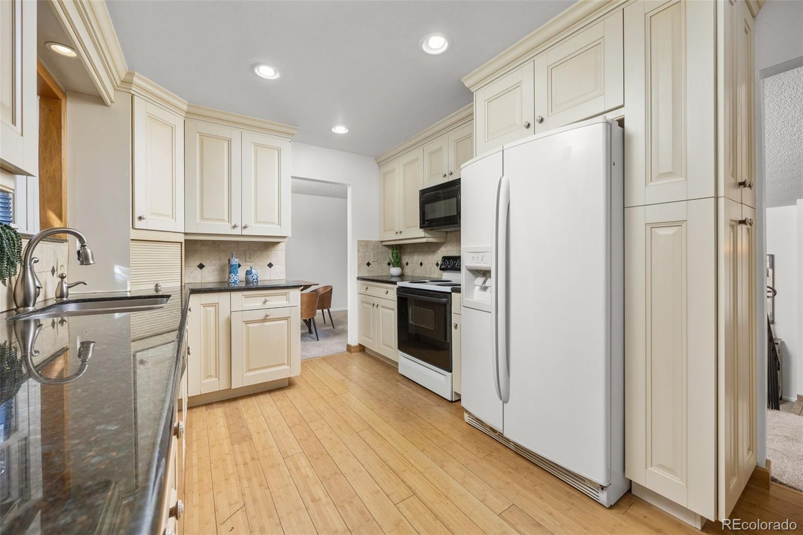 MLS Image #8 for 8037  iris court,arvada, Colorado
