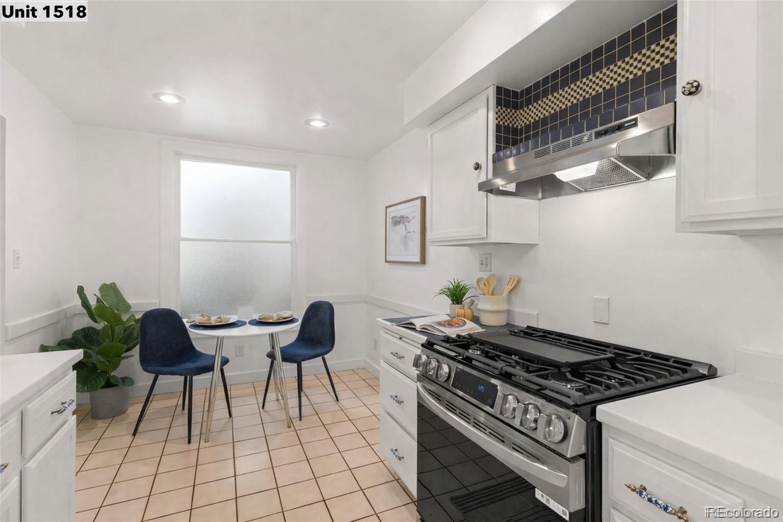 MLS Image #11 for 1518 s sherman street,denver, Colorado