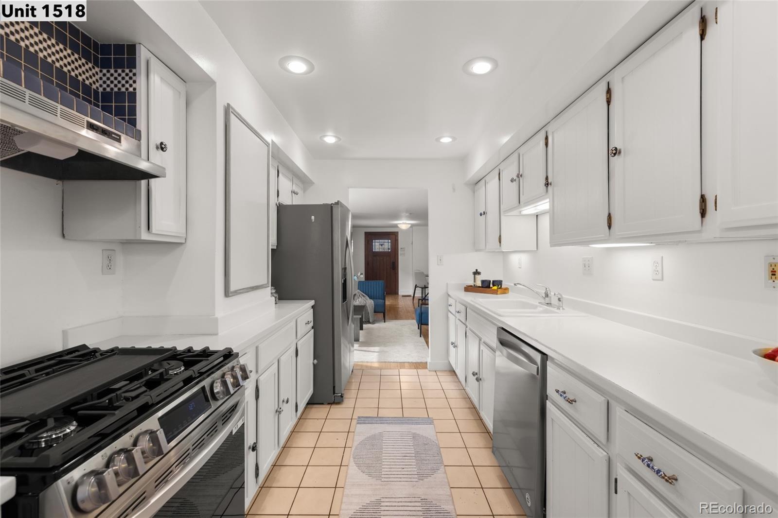 MLS Image #9 for 1518 s sherman street,denver, Colorado
