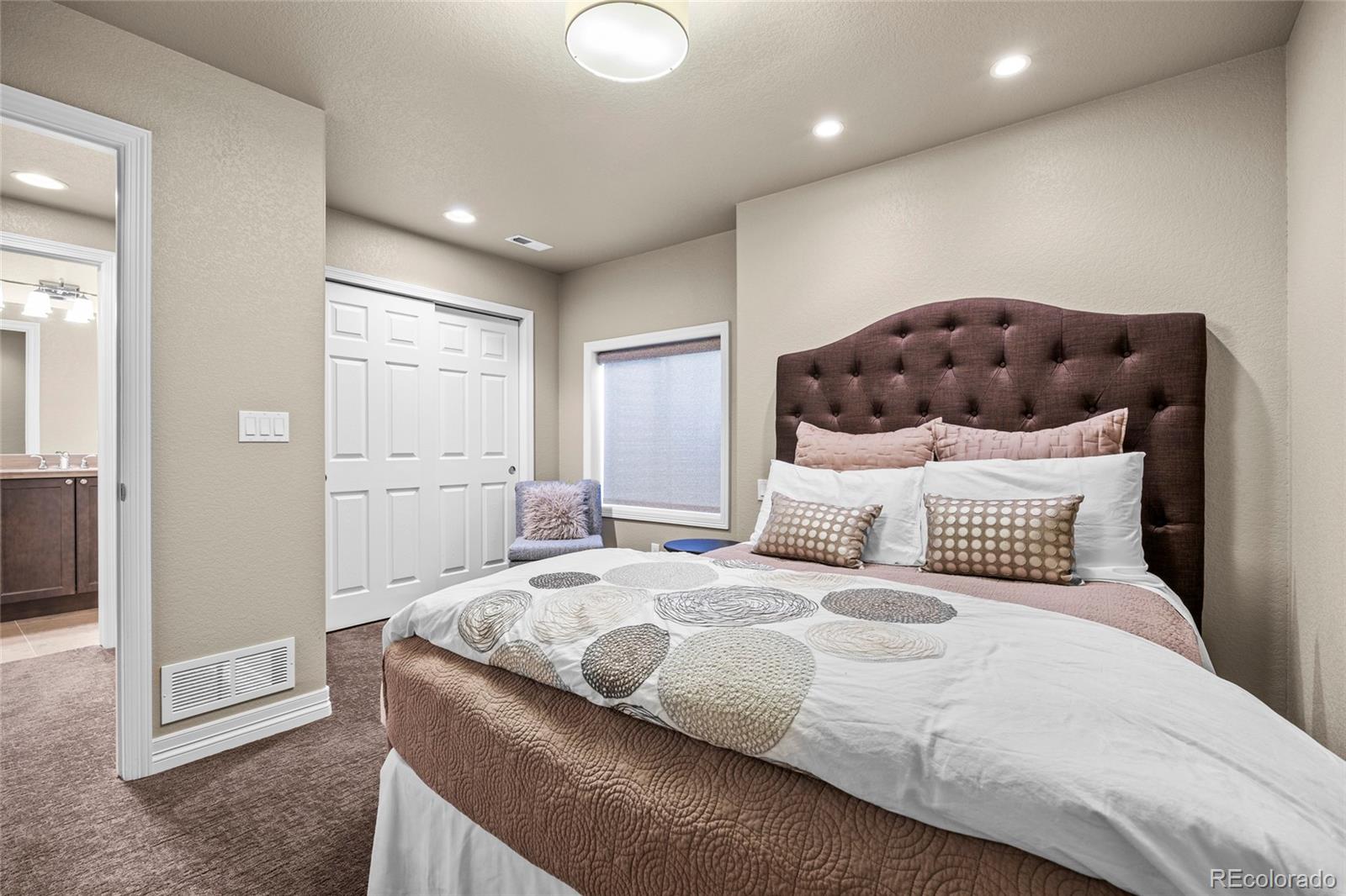 MLS Image #38 for 8555  green island circle,lone tree, Colorado