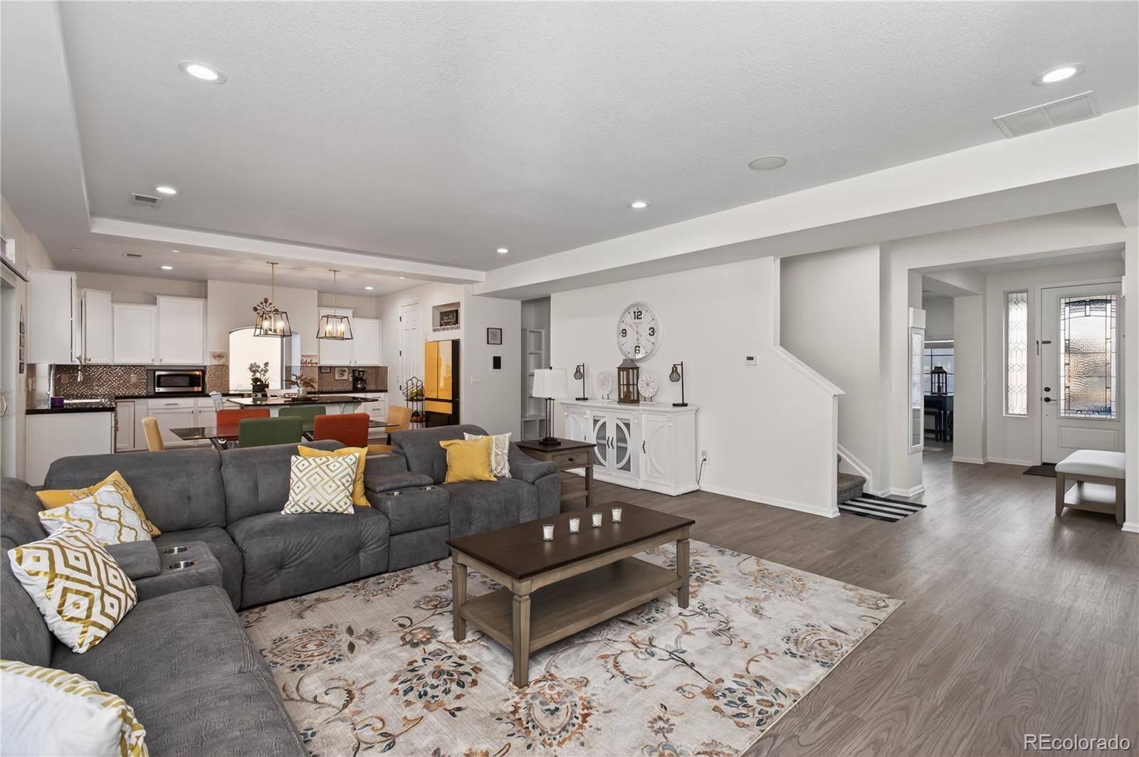 MLS Image #16 for 20701 e 52nd avenue,denver, Colorado