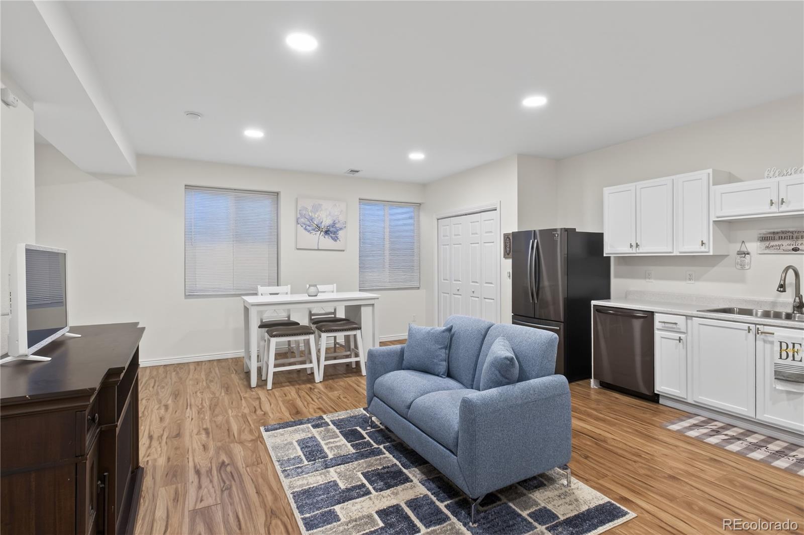 MLS Image #35 for 20701 e 52nd avenue,denver, Colorado