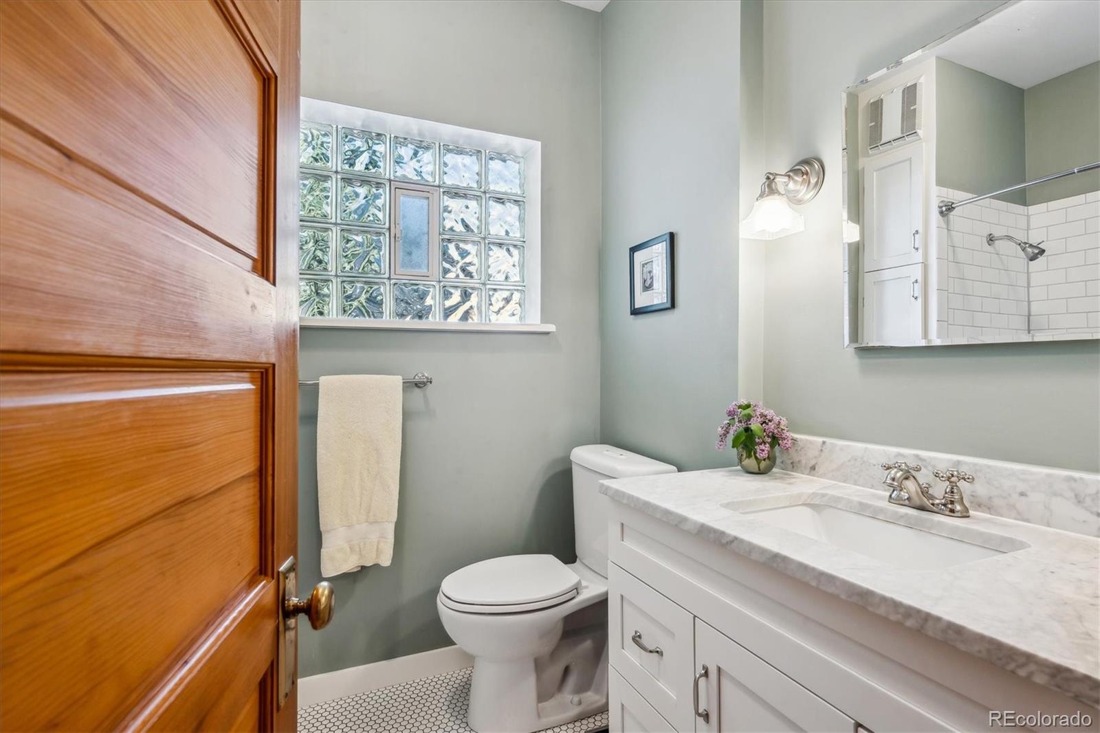 MLS Image #7 for 3051 w 39th avenue,denver, Colorado