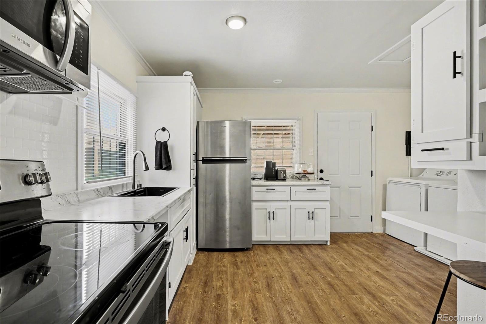MLS Image #14 for 4974  saint paul street,denver, Colorado