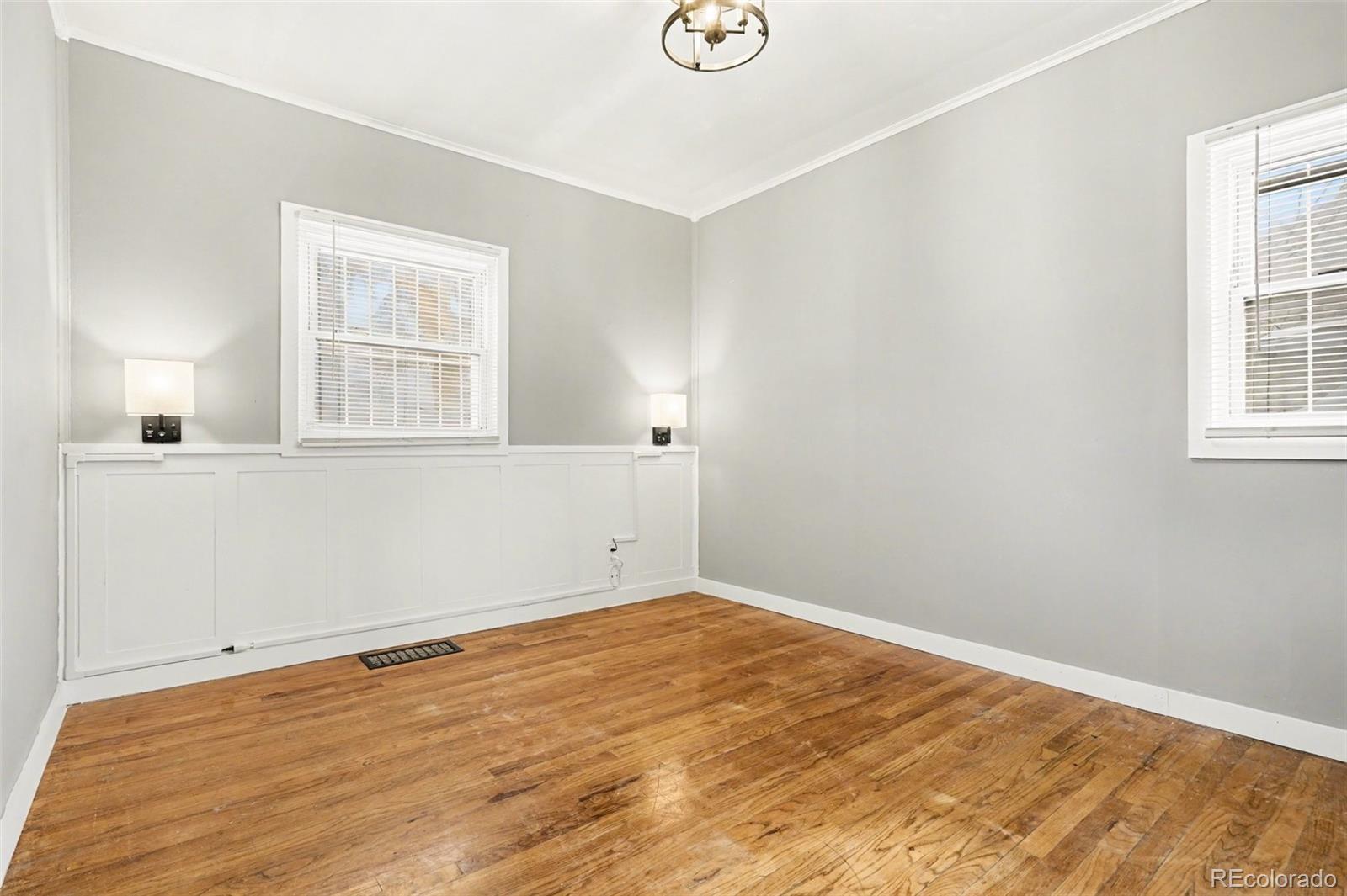 MLS Image #18 for 4974  saint paul street,denver, Colorado