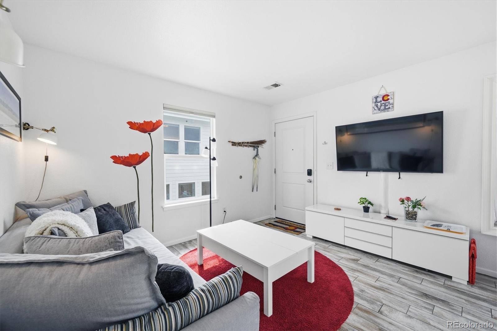 MLS Image #33 for 8139 e 28th place,denver, Colorado
