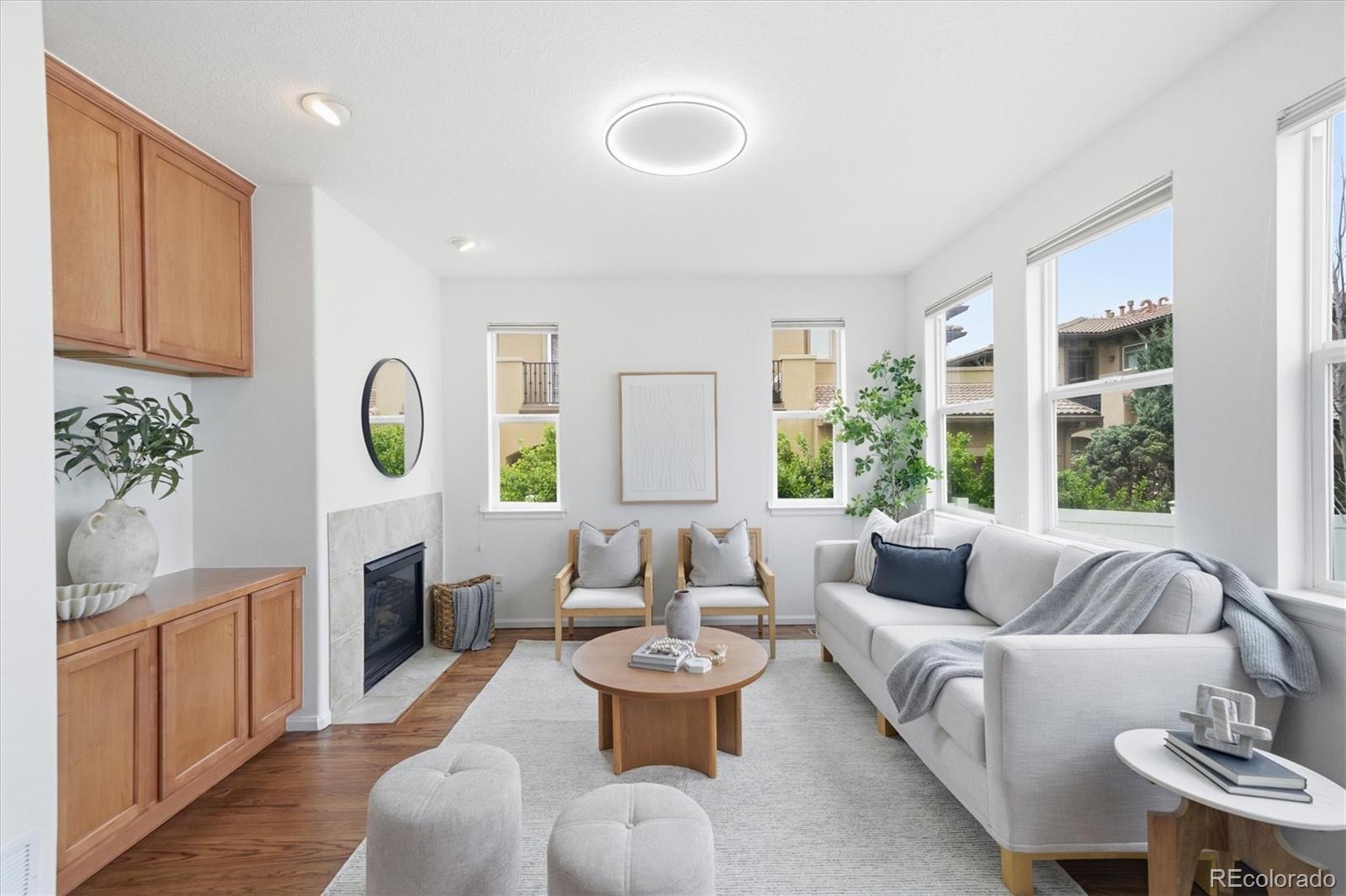 MLS Image #5 for 8139 e 28th place,denver, Colorado