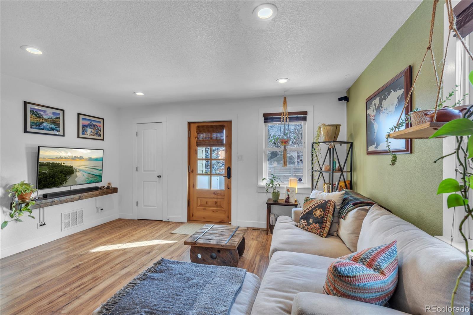 MLS Image #10 for 3641 n milwaukee street,denver, Colorado