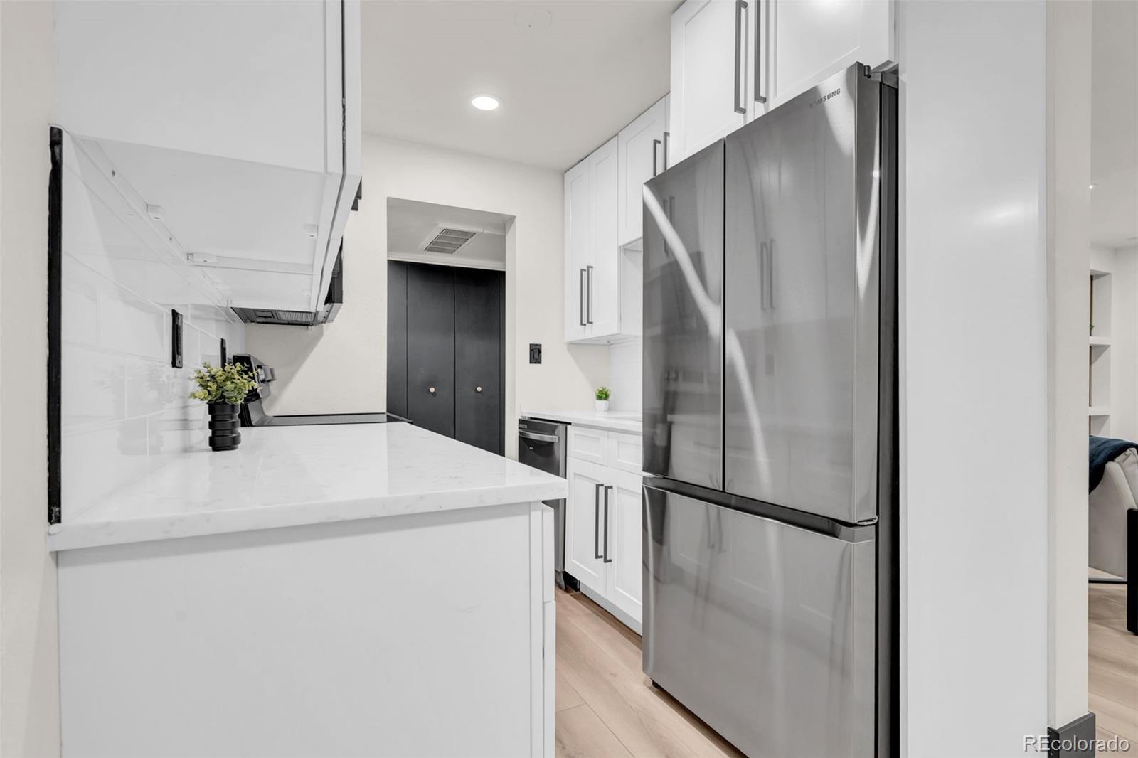 MLS Image #6 for 7755 e quincy avenue,denver, Colorado