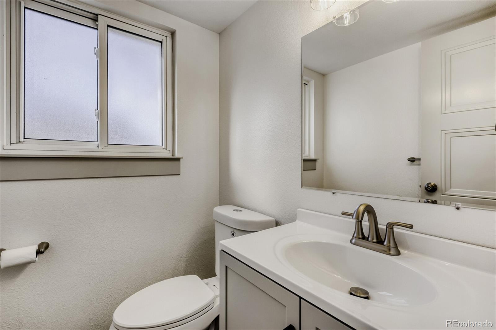 MLS Image #11 for 4402 e 117th court,thornton, Colorado