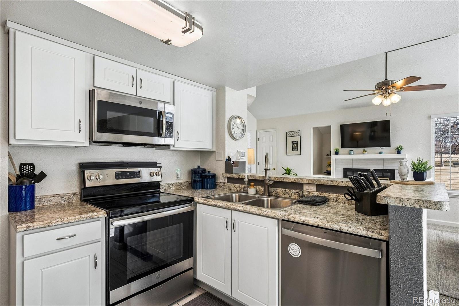 MLS Image #15 for 13884 e lehigh avenue f,aurora, Colorado